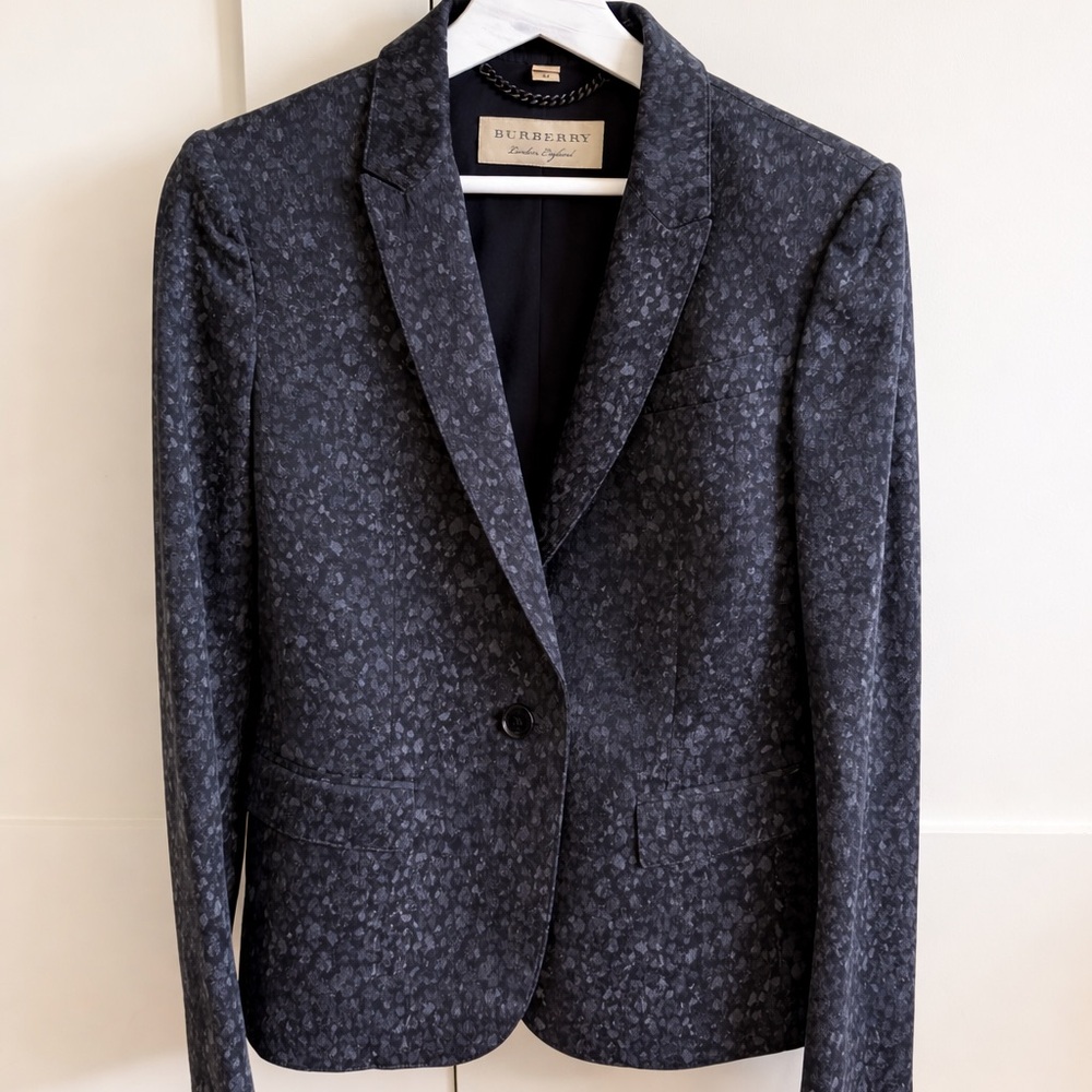 Burberry Women's Dark Gray Patterned Blazer | Size 4